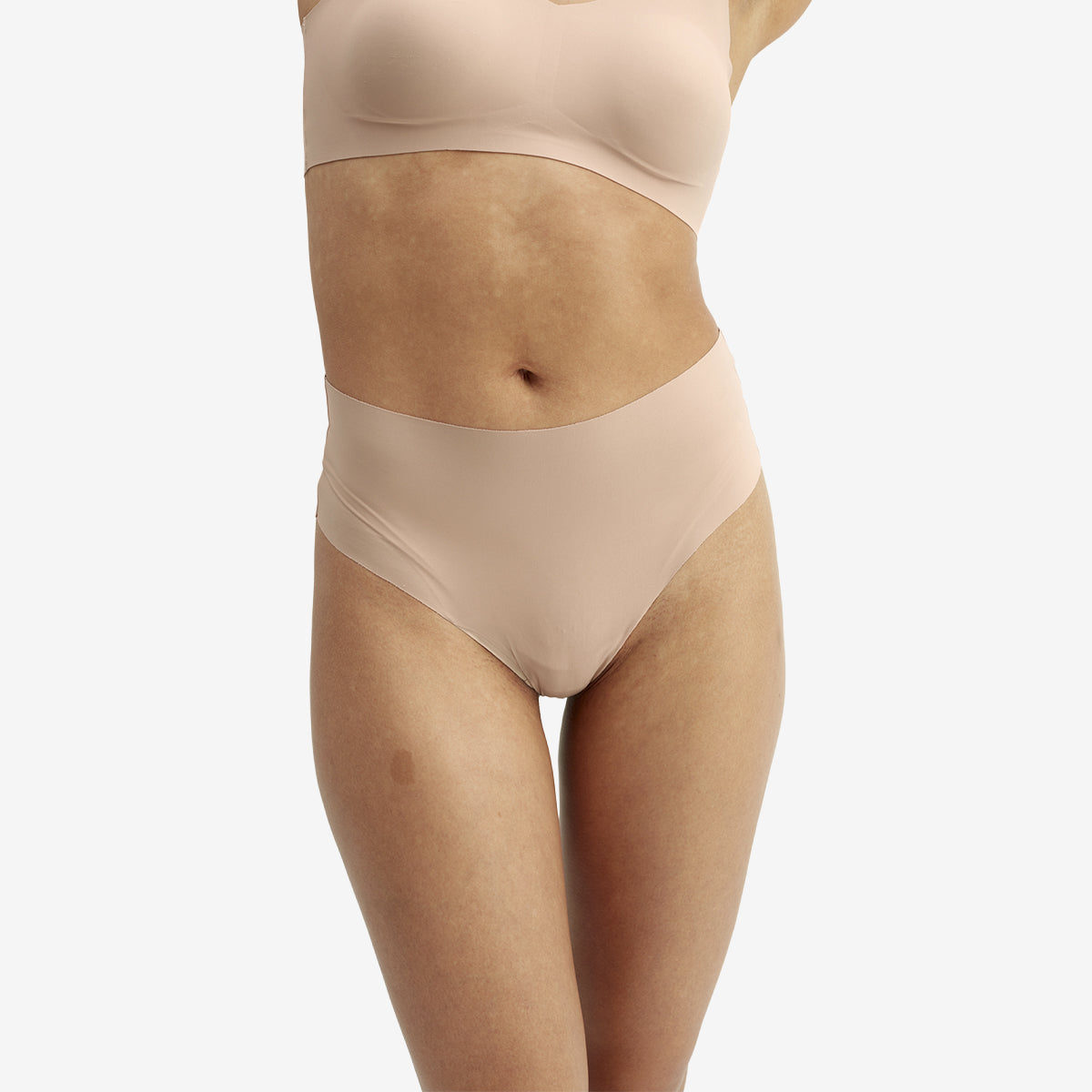 Mikrokuitu String alushousut